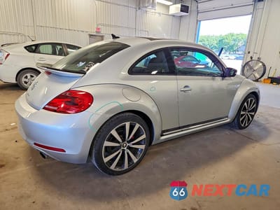 Trzecie zdjęcie samochodu z tyłu: 2012 VOLKSWAGEN BEETLE TURBO VIN:3VWVA7AT9CM630246 - miniatura
