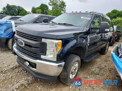 2017 FORD F250 SUPER DUTY 1FTBF2B63HEC52697 - główne zdjęcie licytacji z USA - miniatura