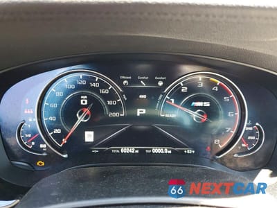 Zdjęcie 9 z 12 samochodu: 2019 BMW M5 VIN:WBSJF0C5XKB284151 - miniatura