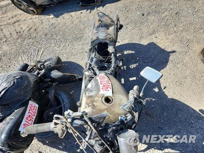 Piąte zdjęcie samochodu w środku: 2005 HONDA VT600 CD VIN:JH2PC21315M602956 - miniatura