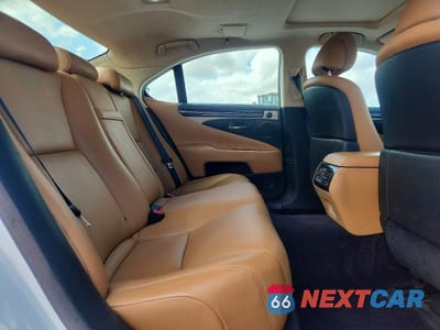 Zdjęcie 10 z 13 samochodu: 2015 LEXUS LS 460 VIN:JTHBL5EF7F5133293 - miniatura