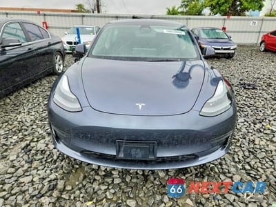 Piąte zdjęcie samochodu w środku: 2023 TESLA MODEL 3 VIN:5YJ3E1EA0PF405924 - miniatura