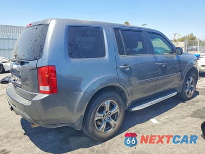 Trzecie zdjęcie samochodu z tyłu: 2013 HONDA PILOT EX VIN:5FNYF3H4XDB018183 - miniatura