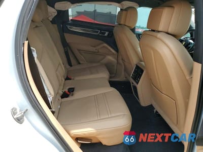 Zdjęcie 11 z 13 samochodu: 2021 PORSCHE CAYENNE COUPE VIN:WP1BA2AY7MDA43477 - miniatura
