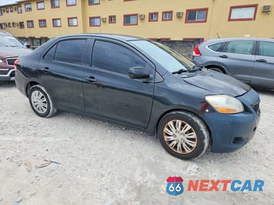 Czwarte zdjęcie samochodu z boku: 2012 TOYOTA YARIS FLEET VIN:JTDBT4K34CL019152 - miniatura
