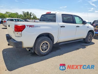 Trzecie zdjęcie samochodu z tyłu: 2012 TOYOTA TUNDRA CREWMAX SR5 VIN:5TFDY5F19CX231093 - miniatura