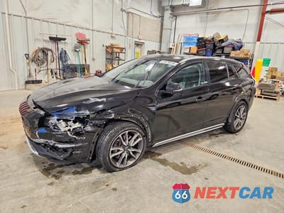 2017 VOLVO V60 CROSS COUNTRY PREMIER YV440MWK8H1035695 - główne zdjęcie licytacji z USA - miniatura