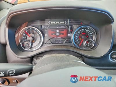 Zdjęcie 8 z 10 samochodu: 2020 RAM 1500 BIG HORN VIN:1C6SRFFTXLN159836 - miniatura