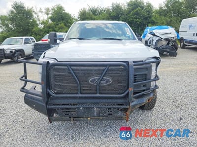 Piąte zdjęcie samochodu w środku: 2023 FORD F250 SUPER DUTY VIN:1FT8W2BM4PEC58323 - miniatura