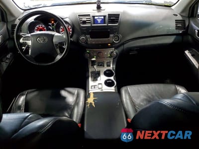 Zdjęcie 8 z 13 samochodu: 2012 TOYOTA HIGHLANDER SE VIN:5TDBK3EH7CS135206 - miniatura