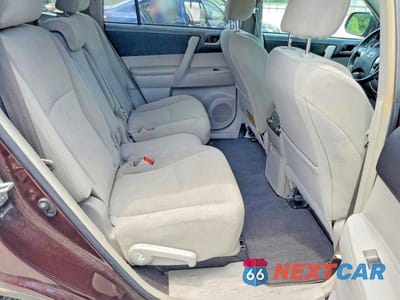 Zdjęcie 11 z 13 samochodu: 2013 TOYOTA HIGHLANDER PLUS VIN:5TDBK3EH5DS275871 - miniatura