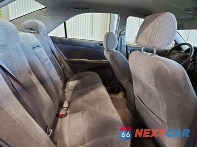 Zdjęcie 10 z 12 samochodu: 2002 TOYOTA CAMRY LE VIN:JTDBE32K820045555 - miniatura