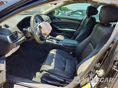 Zdjęcie 7 z 12 samochodu: 2018 HONDA ACCORD LX VIN:1HGCV1F17JA202741 - miniatura