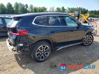 Trzecie zdjęcie samochodu z tyłu: 2024 BMW X1 XDRIVE28I VIN:WBX73EF0XR5Z28783 - miniatura