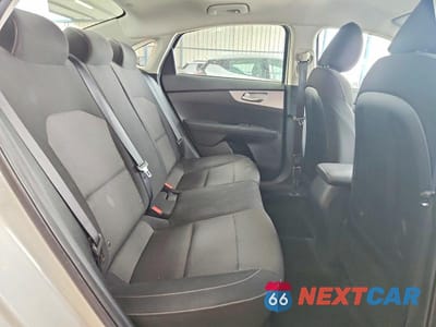 Zdjęcie 10 z 13 samochodu: 2024 KIA FORTE LXS VIN:3KPF24AD7RE765305 - miniatura