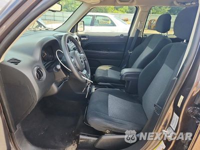 Zdjęcie 7 z 12 samochodu: 2015 JEEP PATRIOT SPORT VIN:1C4NJPBA1FD138892 - miniatura