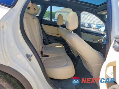 Zdjęcie 10 z 12 samochodu: 2017 BMW X1 XDRIVE28I VIN:WBXHT3C31H5F71132 - miniatura