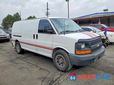 Czwarte zdjęcie samochodu z boku: 2014 CHEVROLET EXPRESS G1500 VIN:1GCSGAF40E1125666 - miniatura