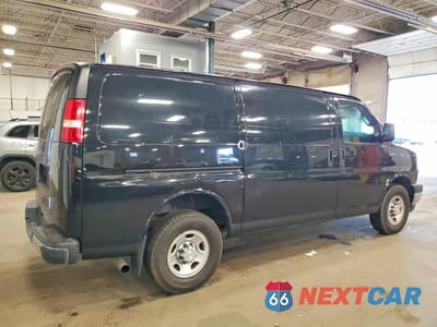 Trzecie zdjęcie samochodu z tyłu: 2018 CHEVROLET EXPRESS G2500 VIN:1GCWGAFP7J1186065 - miniatura