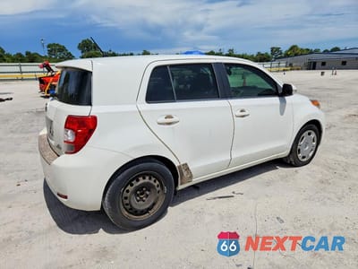 Trzecie zdjęcie samochodu z tyłu: 2014 SCION XD BASE VIN:JTKKUPB40E1043818 - miniatura