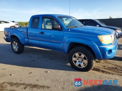 Czwarte zdjęcie samochodu z boku: 2005 TOYOTA TACOMA PRERUNNER ACCESS CAB VIN:5TETU62N55Z130375 - miniatura