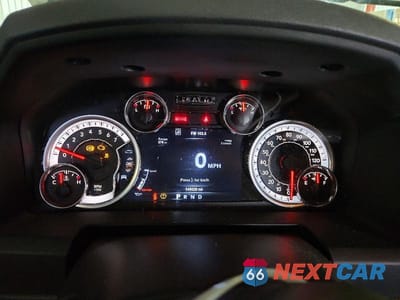 Zdjęcie 9 z 12 samochodu: 2015 RAM 1500 SLT VIN:1C6RR7LTXFS516429 - miniatura