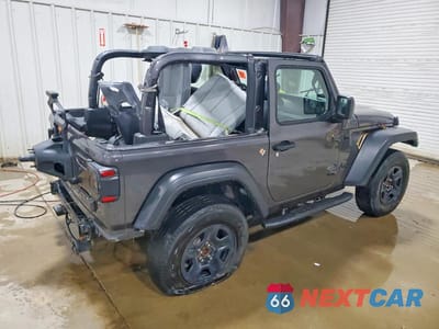 Trzecie zdjęcie samochodu z tyłu: 2022 JEEP WRANGLER SPORT VIN:1C4GJXAG3NW168705 - miniatura
