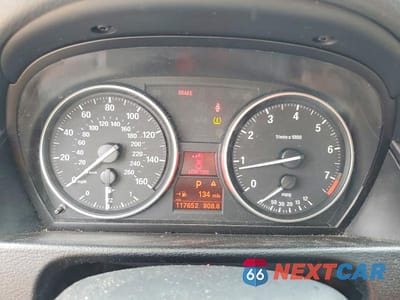 Zdjęcie 9 z 12 samochodu: 2014 BMW X1 SDRIVE28I VIN:WBAVM1C58EVW46918 - miniatura
