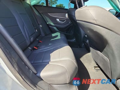 Zdjęcie 10 z 12 samochodu: 2021 MERCEDES-BENZ C 300 VIN:W1KWF8DB3MR621100 - miniatura