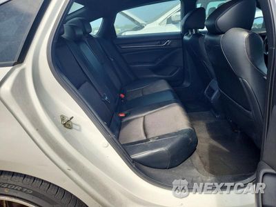 Zdjęcie 10 z 12 samochodu: 2018 HONDA ACCORD SPORT VIN:1HGCV1F39JA077128 - miniatura