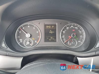 Zdjęcie 9 z 12 samochodu: 2012 VOLKSWAGEN PASSAT S VIN:1VWAP7A3XCC031368 - miniatura