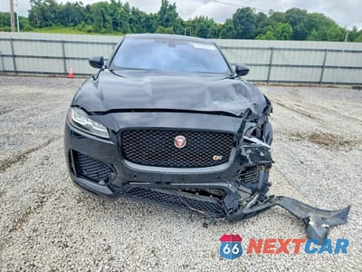Piąte zdjęcie samochodu w środku: 2020 JAGUAR F-PACE S VIN:SADCM2FV2LA649656 - miniatura
