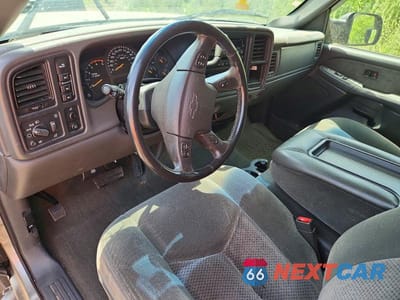 Zdjęcie 8 z 14 samochodu: 2003 CHEVROLET SILVERADO K2500 HEAVY DUTY VIN:1GCHK23173F247224 - miniatura