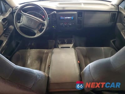 Zdjęcie 8 z 13 samochodu: 2004 DODGE DAKOTA QUAD SPORT VIN:1D7HG38N54S520064 - miniatura