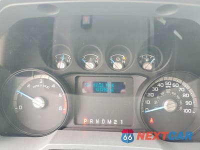 Zdjęcie 8 z 11 samochodu: 2017 FORD F650 SUPER DUTY BOX TRUCK VIN:1FDNF6AY9HDB06507 - miniatura