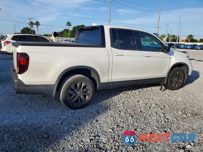 Trzecie zdjęcie samochodu z tyłu: 2021 HONDA RIDGELINE SPORT VIN:5FPYK3F14MB014450 - miniatura