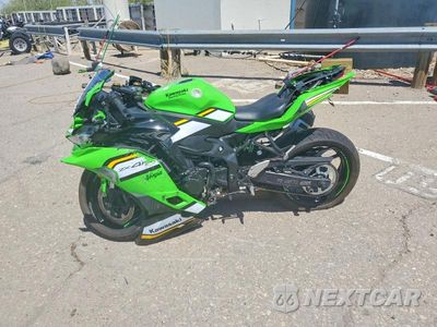 Trzecie zdjęcie samochodu z tyłu: 2025 KAWASAKI ZX400 S VIN:ML5ZXCS10SDA39383 - miniatura