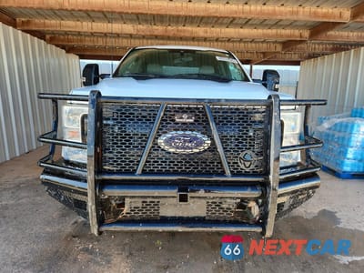 Piąte zdjęcie samochodu w środku: 2022 FORD F250 SUPER DUTY VIN:1FT7W2B61NED77439 - miniatura