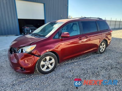 2011 TOYOTA SIENNA LE 5TDKK3DC1BS088470 - główne zdjęcie licytacji z USA - miniatura