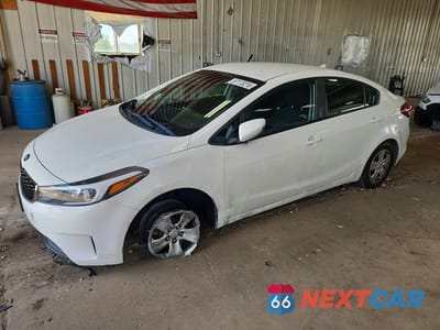 2017 KIA FORTE LX 3KPFK4A78HE158659 - główne zdjęcie licytacji z USA - miniatura