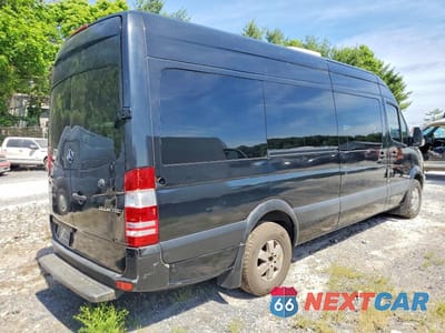 Czwarte zdjęcie samochodu z boku: 2015 MERCEDES-BENZ SPRINTER 2500 VIN:WDZPE8DC5F5976077 - miniatura