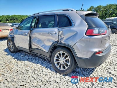 Trzecie zdjęcie samochodu z tyłu: 2019 JEEP CHEROKEE LATITUDE VIN:1C4PJLCB4KD458081 - miniatura