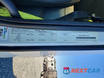 Zdjęcie 10 z 10 samochodu: 2021 VOLVO VNL SEMI TRUCK VIN:4V4NC9EH8MN242385 - miniatura