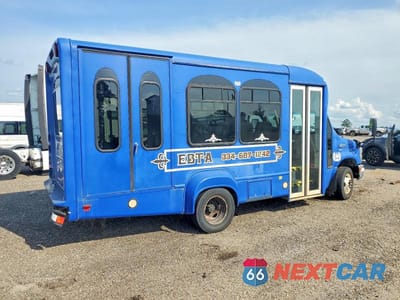 Czwarte zdjęcie samochodu z boku: 2015 FORD E350 SHUTTLE BUS VIN:1FDEE3FL1FDA27862 - miniatura