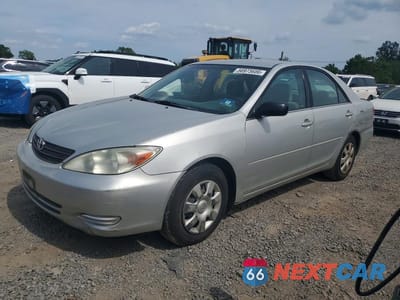 2002 TOYOTA CAMRY LE 4T1BE32K92U091612 - główne zdjęcie licytacji z USA - miniatura