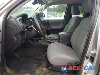 Zdjęcie 7 z 12 samochodu: 2020 TOYOTA TACOMA SR VIN:5TFRX5GNXLX171514 - miniatura
