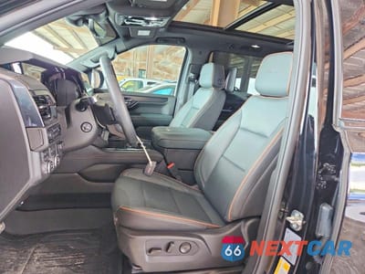 Zdjęcie 7 z 13 samochodu: 2026 GMC YUKON XL AT4 VIN:1GKS2HK86TR131300 - miniatura