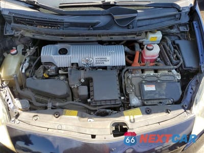 Zdjęcie 11 z 12 samochodu: 2014 TOYOTA PRIUS TWO VIN:JTDKN3DU1E0371121 - miniatura