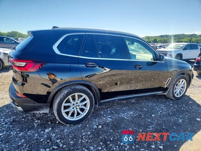 Trzecie zdjęcie samochodu z tyłu: 2021 BMW X5 XDRIVE40I VIN:5UXCR6C04M9G01898 - miniatura