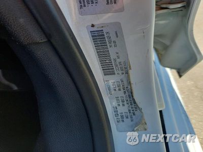 Zdjęcie 12 z 12 samochodu: 2015 CHRYSLER 200 LIMITED VIN:1C3CCCAB8FN744001 - miniatura